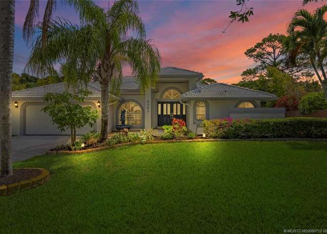 Property at 2303 NE Marlberry Ln, Jensen Beach, FL 34957, 4 beds, 2.5 baths