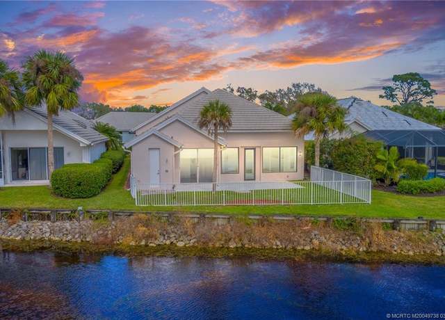 Property at 1414 SE Breton Ln, Port Saint Lucie, FL 34952, 3 beds, 3.5 baths