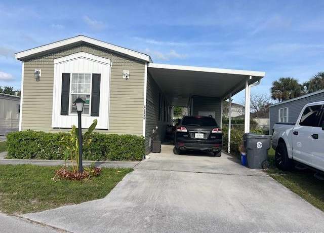 Property at 4660 Lucille Dr, Lake Worth, FL 33463, 3 beds, 2 baths