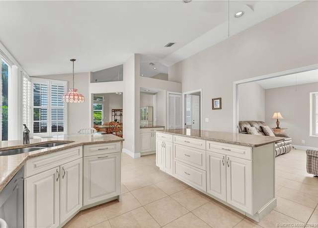 Property at 2247 NW Seagrass Dr, Palm City, FL 34990, 3 beds, 2.5 baths