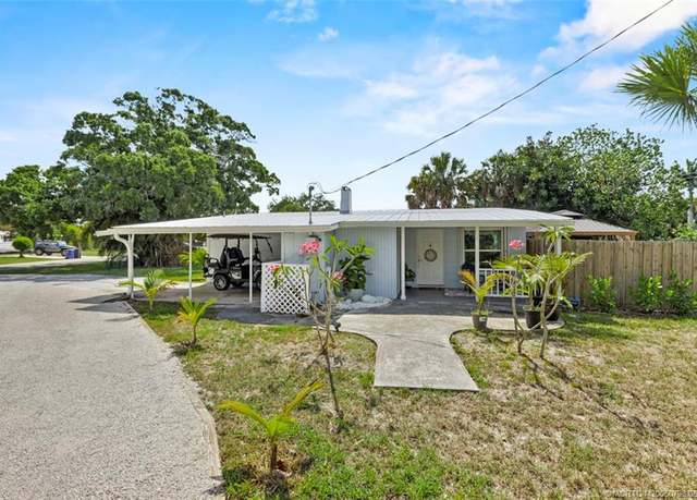 Property at 3125 NE Lake Ave, Jensen Beach, FL 34957, 2 beds, 1 bath