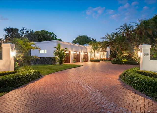 Property at 409 SE Saint Lucie Blvd, Stuart, FL 34996, 4 beds, 4.5 baths