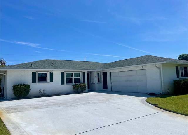 Property at 441 SW Curry St, Port Saint Lucie, FL 34983, 3 beds, 2.5 baths
