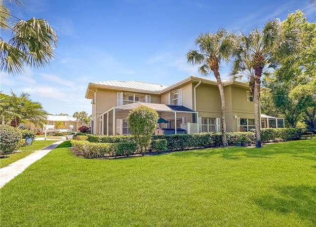 Property at 2873 SW Lakemont Pl, Palm City, FL 34990, 2 beds, 2 baths