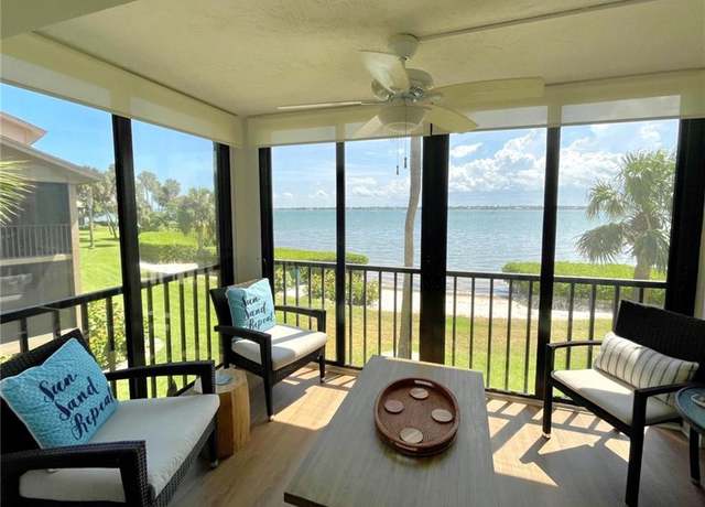 Property at 330 NE Edgewater Dr #204, Stuart, FL 34996, 2 beds, 2 baths