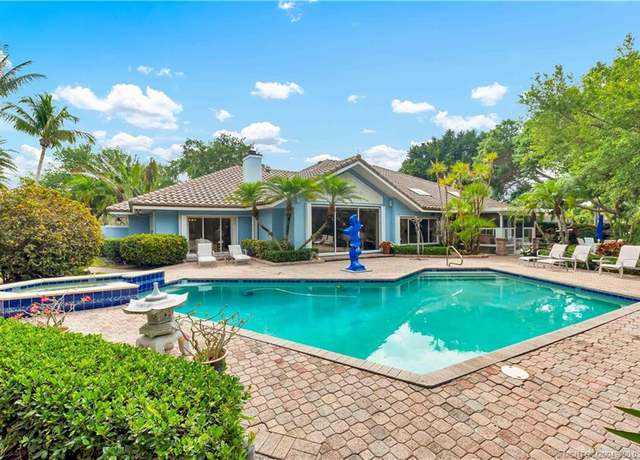 Property at 13505 NW Coco Plum Ct, Palm City, FL 34990, 3 beds, 3.5 baths
