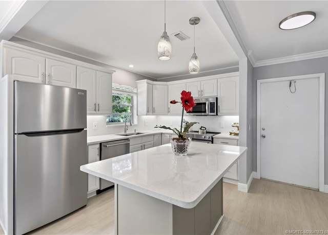 Property at 1225 NW 21st St #3008, Stuart, FL 34994, 2 beds, 2 baths