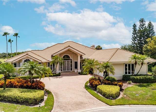 Property at 11867 SE Freeport Ct, Hobe Sound, FL 33455, 4 beds, 5 baths