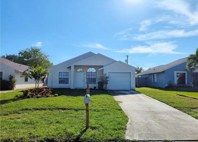 Property at 5723 SE Mitzi Ln, Stuart, FL 34997, 2 beds, 2 baths