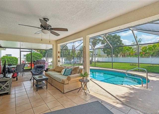 Property at 289 53rd Cir, Vero Beach, FL 32968, 3 beds, 2 baths