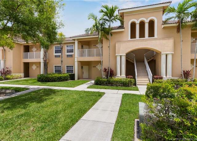 Property at 8902 Sandshot Ct #5113, Port Saint Lucie, FL 34986, 2 beds, 2.5 baths