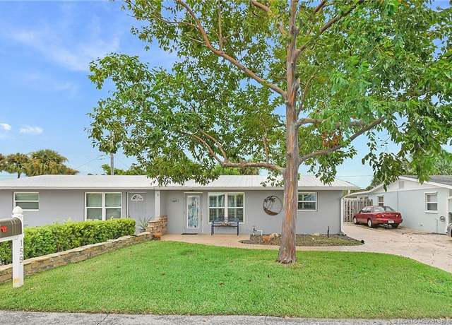 Property at 159 SE Sailfish Ln, Stuart, FL 34996, 1 bed, 1.5 baths