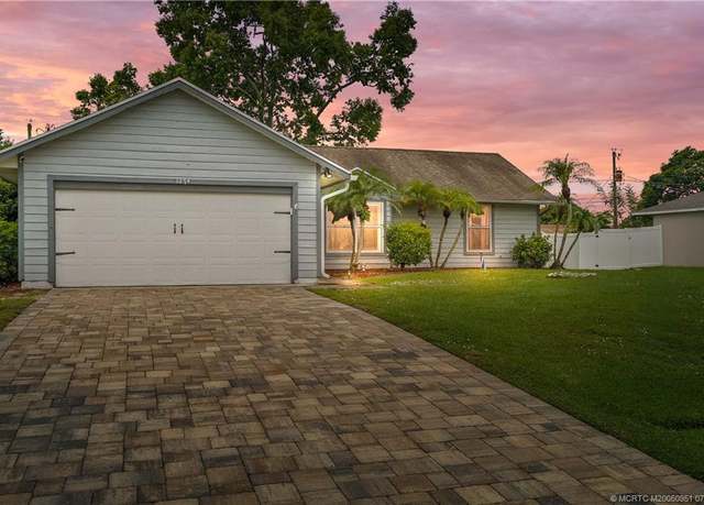 Property at 1074 SW Jennifer Ter, Port St Lucie, FL 34953, 2 beds, 2 baths