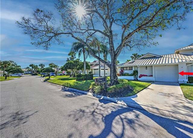 Property at 5651 SE Foxcross Pl #5651, Stuart, FL 34997, 2 beds, 2 baths