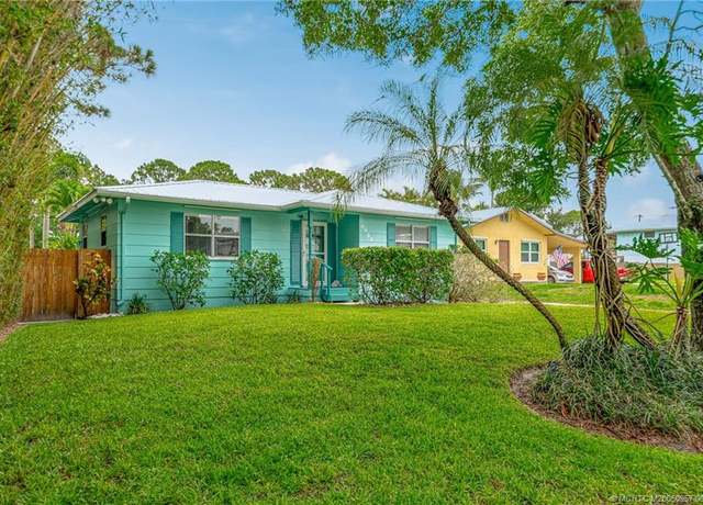 Property at 6499 SE Held Ct, Stuart, FL 34997, 2 beds, 1.5 baths