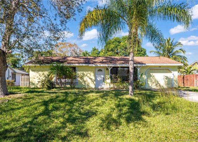 Property at 2367 SE Manor Ave, Port Saint Lucie, FL 34952, 2 beds, 1 bath