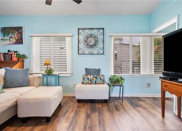 Property at 490 Nettles Blvd, Jensen Beach, FL 34957, 2 beds, 1 bath