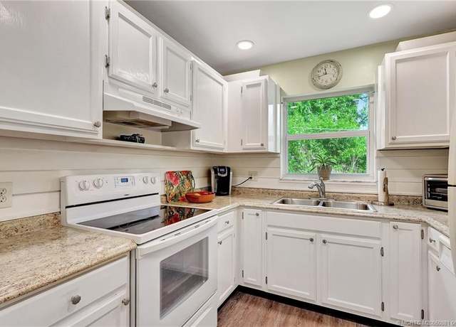 Property at 1225 NW 21st St #3015, Stuart, FL 34994, 2 beds, 2 baths