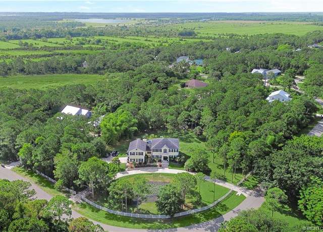 Property at 11013 SW Redwing Dr, Stuart, FL 34997, 6 beds, 3.5 baths