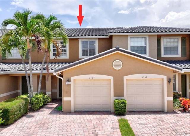 Property at 2997 SE Lexington Lakes Dr #7, Stuart, FL 34994, 3 beds, 2.5 baths