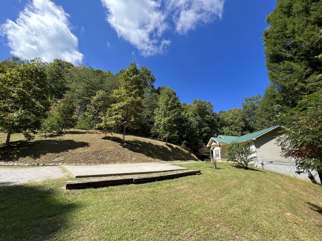 1097 Strunk Ridge Rd, Whitley City, KY 42653 MLS# 22021000 Redfin
