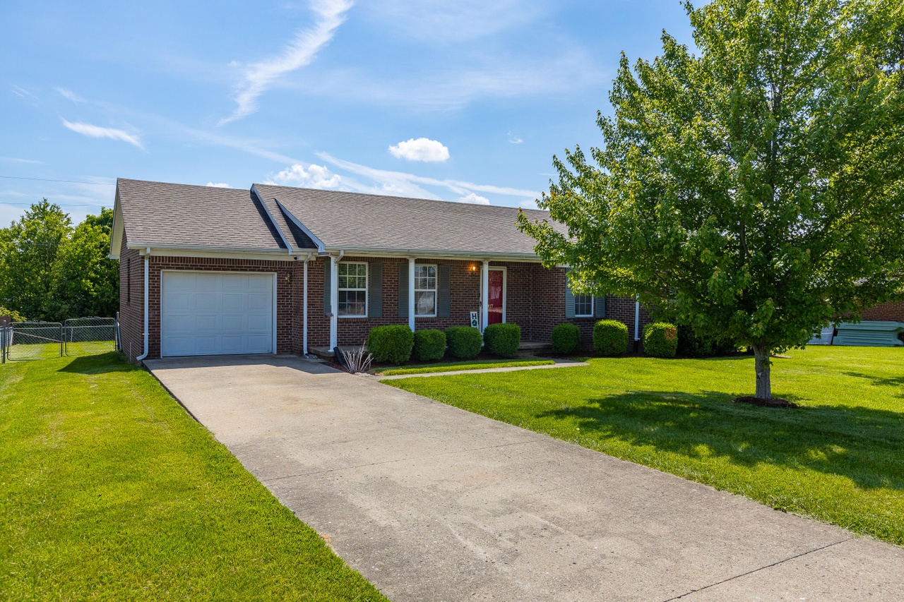 427 Oakley Ave, Harrodsburg, KY 40330, MLS# 23010377