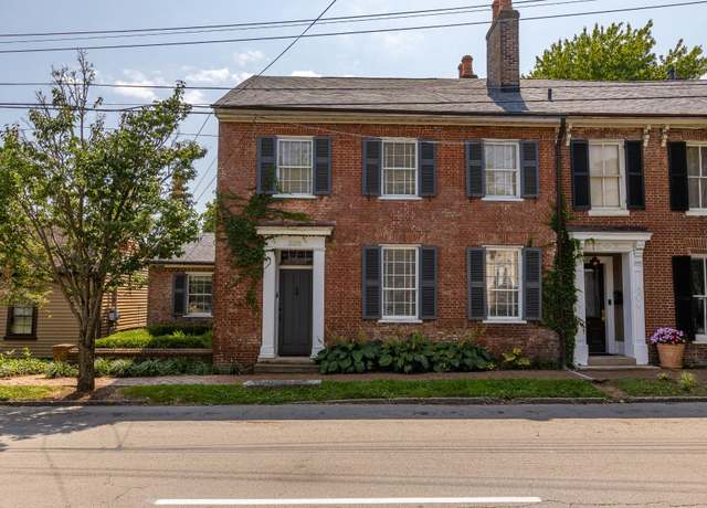 Property at 636 West Short, Lexington, KY 40508, 4 beds, 2 baths