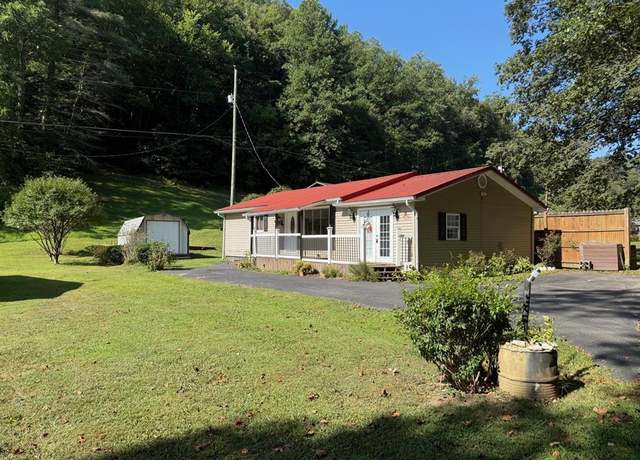 Property at 45 Knob Fork Rd, Pikeville, KY 41501, 4 beds, 1 bath