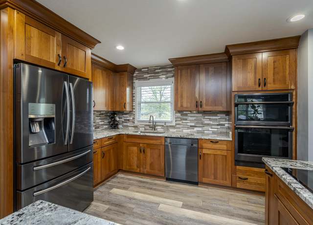 Property at 2933 Ark Royal Way, Lexington, KY 40503, 4 beds, 2 baths