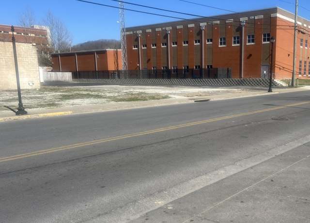 Property at 315 W Main St, Morehead, KY 40351