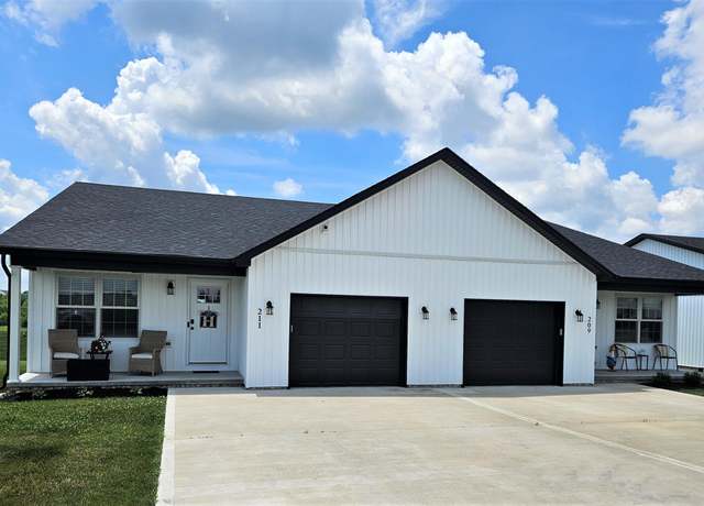 Property at 209-211 Wyldwood Way, Berea, KY 40403, 6 beds, 4 baths