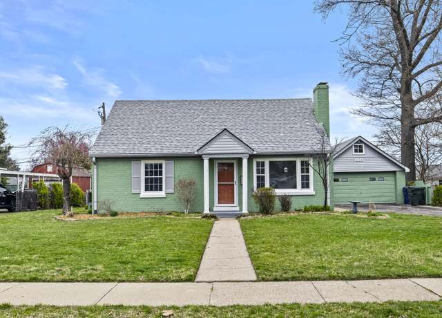 Property at 319 Stratford Dr, Lexington, KY 40503, 5 beds, 2 baths