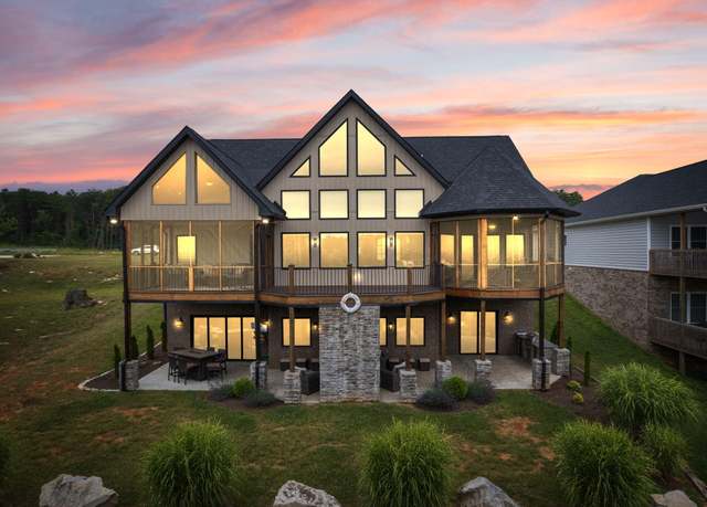 Property at 229 West Canterbury Dr, Bronston, KY 42518, 5 beds, 5 baths