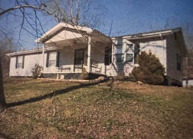 Property at 12914 Ky-190, Pineville, KY 40977, 3 beds, 1.5 baths
