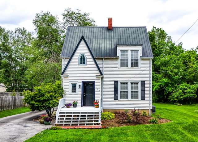 Property at 605 Prospect St, Berea, KY 40403, 3 beds, 2 baths