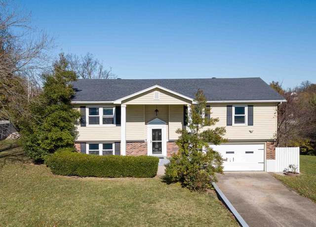 Property at 104 Greenbriar Dr, Richmond, KY 40475, 4 beds, 3 baths