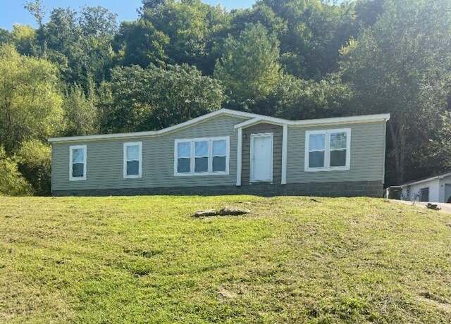 Property at 242 Kelly Ln, Heidrick, KY 40949, 3 beds, 2 baths