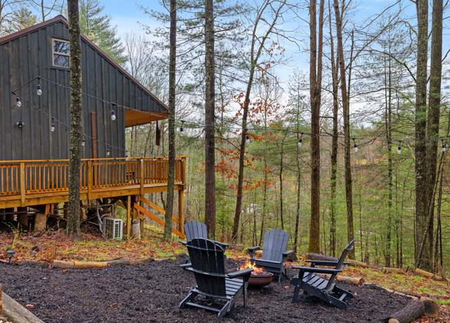 Property at 69 Pine Forest Park Rd, Campton, KY 41301, 2 beds, 1 bath