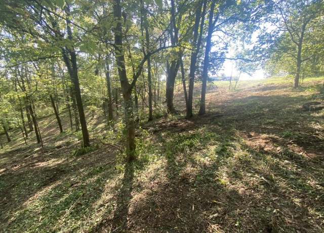 Property at 430 Meadow Lake Dr, Lancaster, KY 40444