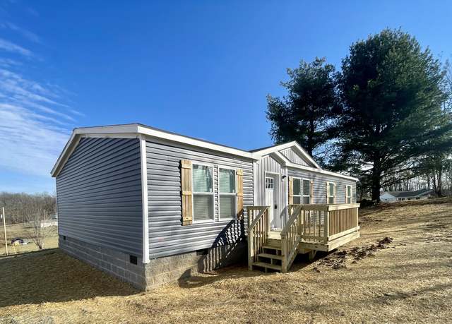 Property at 469 Greenleaf Dr, Campbellsville, KY 42718, 4 beds, 3 baths