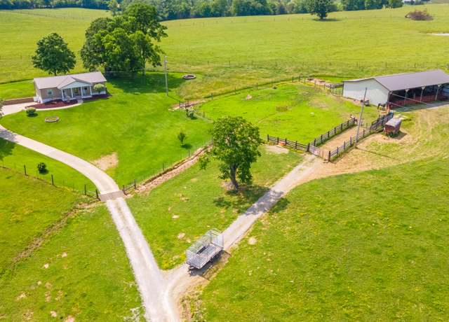 Property at 3575 Paint Lick Rd, Paint Lick, KY 40461, 5 beds, 1 bath