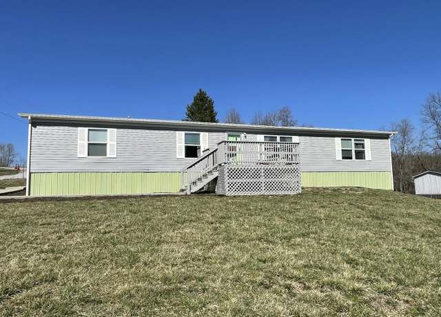 Property at 1438 Kentucky 1394, East Bernstadt, KY 40729, 4 beds, 2 baths