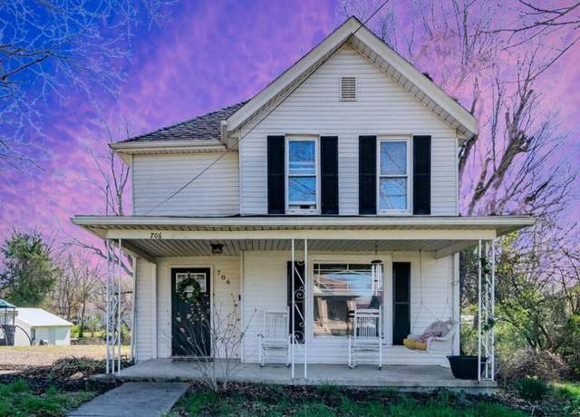 Property at 706 Lancaster St, Stanford, KY 40484, 2 beds, 2 baths