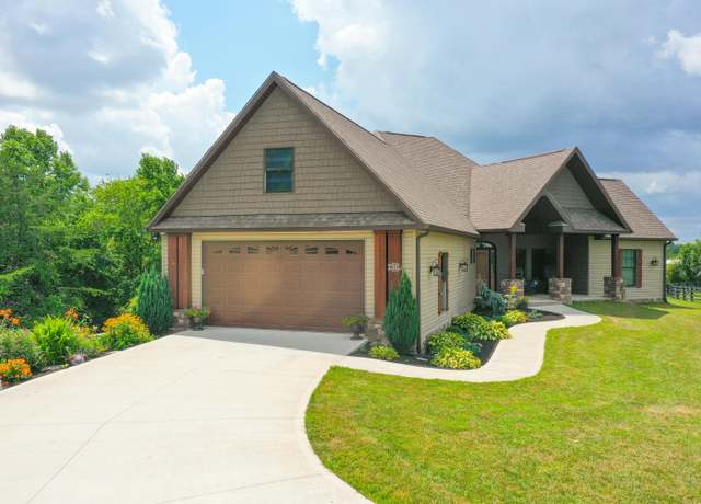 Property at 1786 Pine Top Rd, London, KY 40741, 4 beds, 3.5 baths