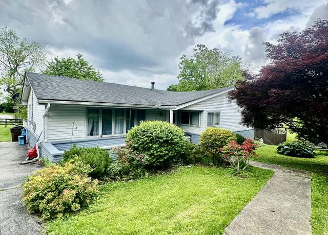 Property at 657 Wilderness Rd, Lexington, KY 40509, 3 beds, 2 baths