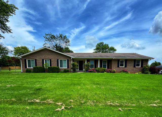 Property at 318 Clearbrook Dr, Danville, KY 40422, 3 beds, 2 baths
