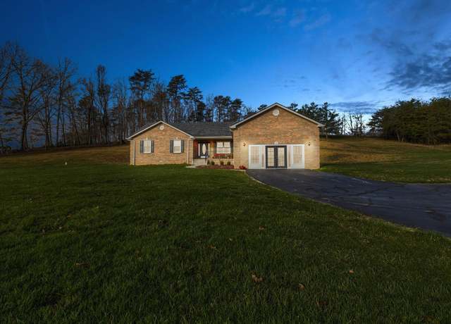 Property at 110 Fay St, Jeffersonville, KY 40337, 3 beds, 2 baths