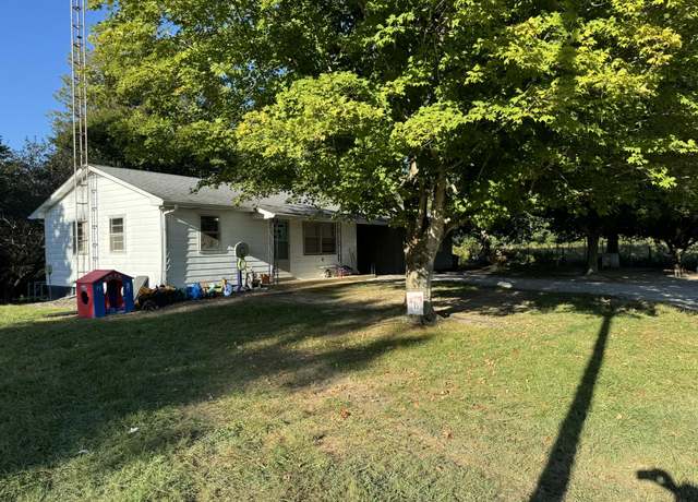 Property at 1466 Webb Rd, Russell Springs, KY 42642, 4 beds, 2 baths