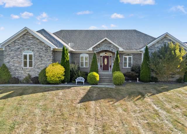 Property at 435 Avawam Dr, Richmond, KY 40475, 3 beds, 2 baths