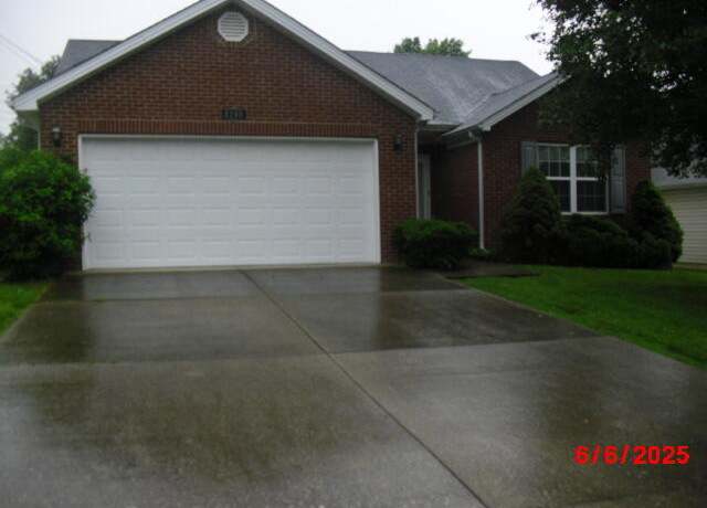 Property at 1210 Leathers Ln, Frankfort, KY 40601, 3 beds, 2 baths